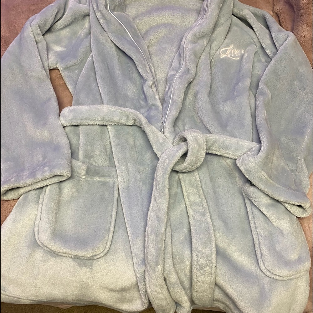 🆕 Victoria Secret Robe Size M/L